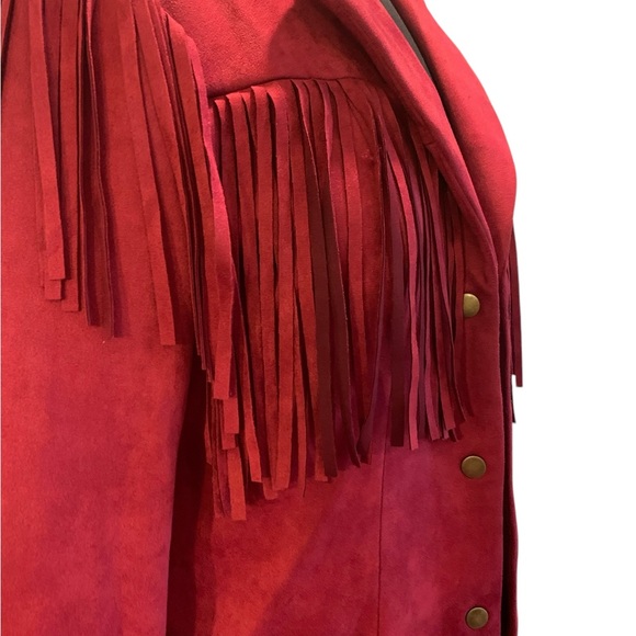 Skies Are Blue Faux Suede Red Fringe Women's Jacket - Picture 9 of 11